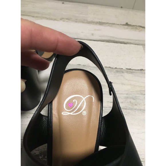 Unknown brand woman’s double ankle strap black 4” chunky heeled dress sandal - Picture 4 of 7